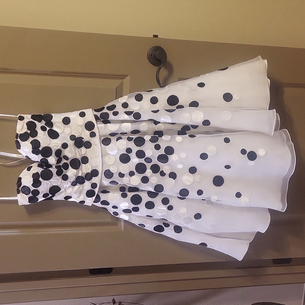 Jovani Knee Length Size 2 Strapless Prom Formal Dress White And Black Polka Dots